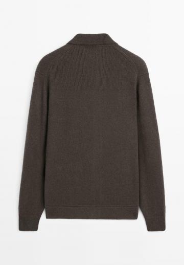 Вязаная кофта