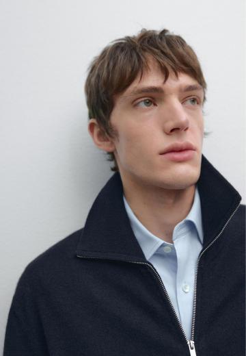 Вязаная кофта