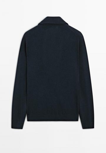 Вязаная кофта