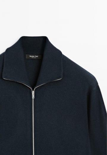 Вязаная кофта