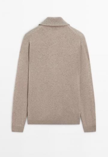 Вязаная кофта