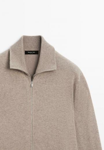 Вязаная кофта