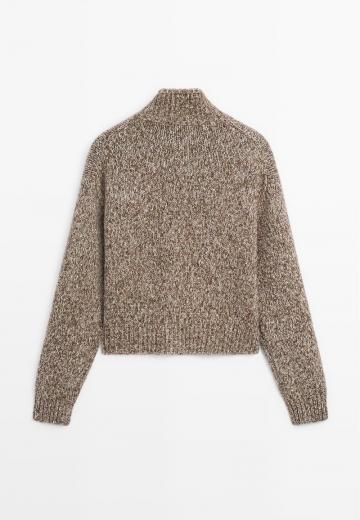 Вязаная кофта