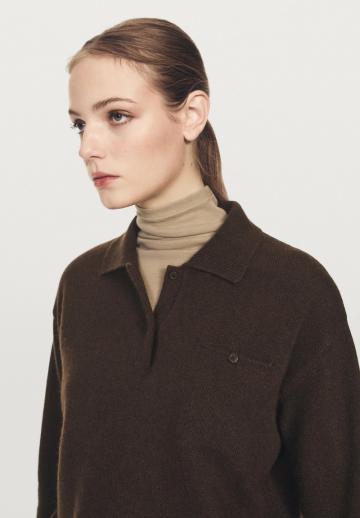 Пуловер с воротником поло