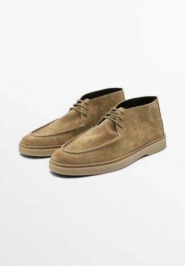 Ботинки на шнуровке