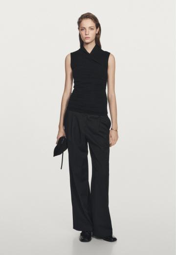 Блузка без рукавов