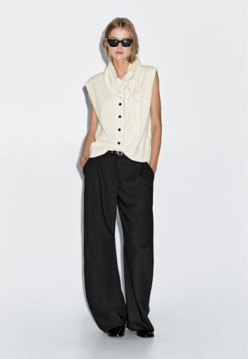 Пуловер без рукавов