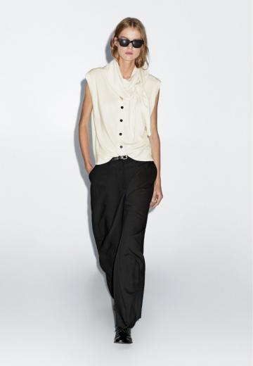 Пуловер без рукавов