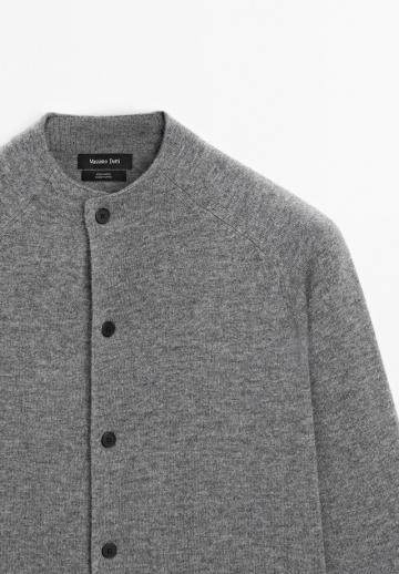 Вязаная кофта