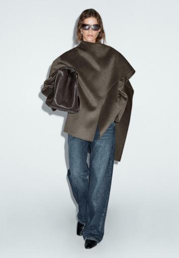 Короткое пальто