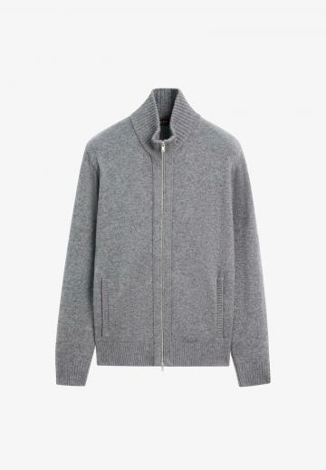 Вязаная кофта