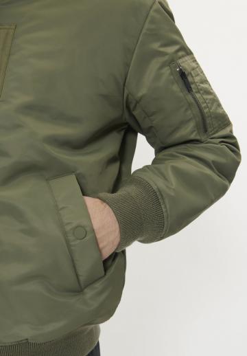 Куртка бомбер