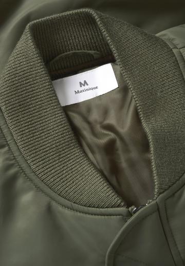 Куртка бомбер