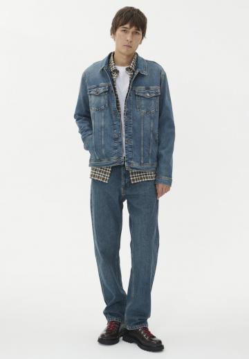 Джинсовая куртка
