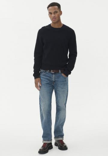 Прямые джинсы