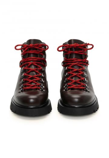 Ботинки на шнуровке