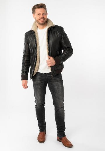 Кожаная куртка