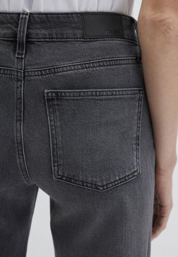 Клешеные брюки