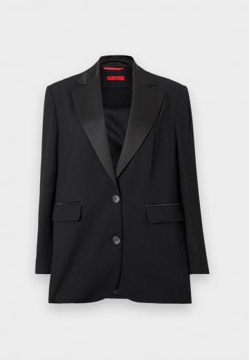 Короткое пальто