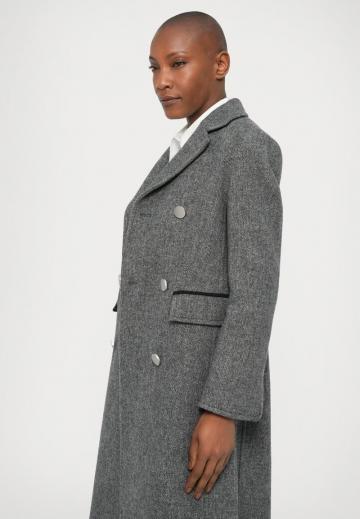 Шерстяное пальто