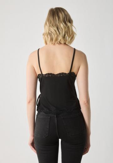 Топ на бретельках