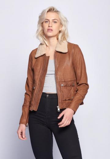 Короткая куртка