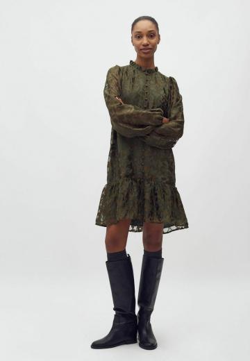 Короткое платье