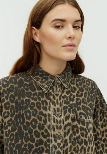 Джинсовая куртка