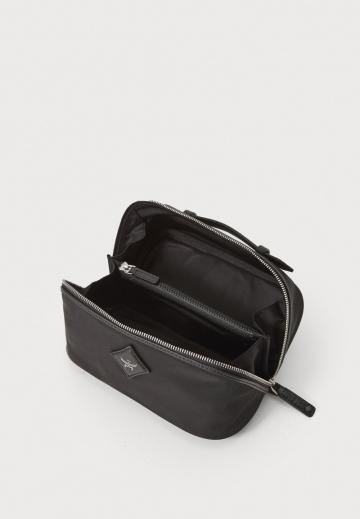 Косметичка