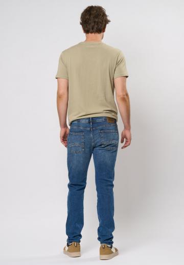 Узкие джинсы