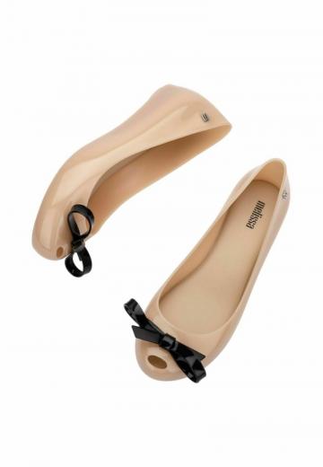 Туфли с открытым носом