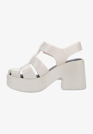 Босоножки на платформе