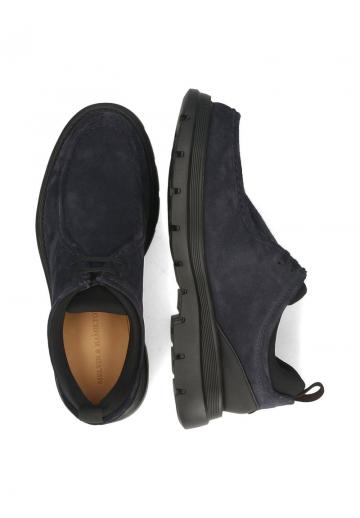 Ботинки на шнуровке