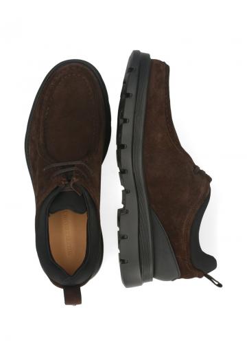 Ботинки на шнуровке