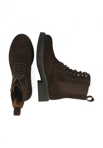 Ботинки на шнуровке