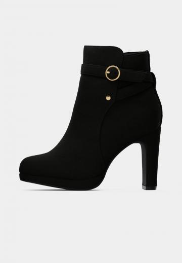 Полусапожки на высоком каблуке