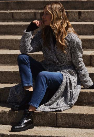 Шерстяное пальто