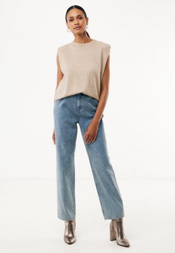 Прямые джинсы