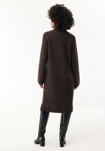 Вязаное платье