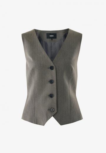 Джинсовая жилетка