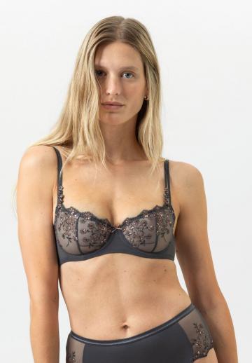 Бюстгальтер