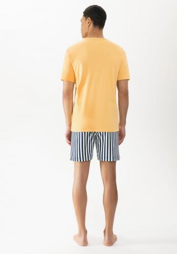 Пижама с шортами