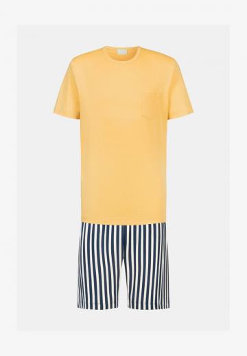 Пижама с шортами