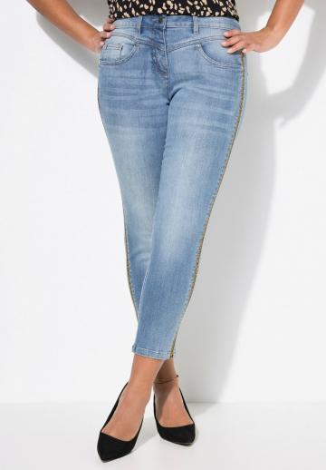 Короткие джинсы