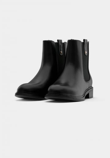 Широкие сапоги