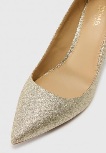 Туфли на высоком каблуке