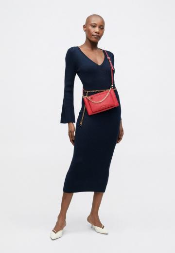 Вязаное платье