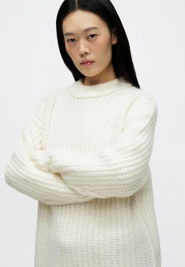 Длинный пуловер