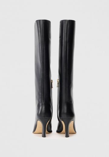 Высокие сапоги