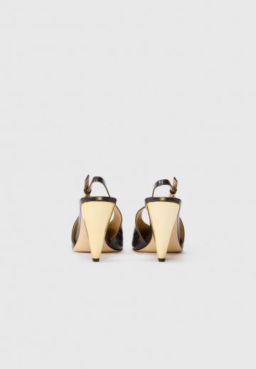 Туфли на высоком каблуке